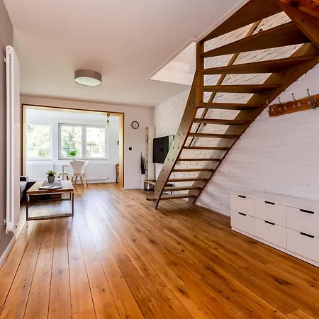 Badkowskiego Two-level By Bookinghost Lägenhet