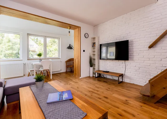 Badkowskiego Two-level By Bookinghost